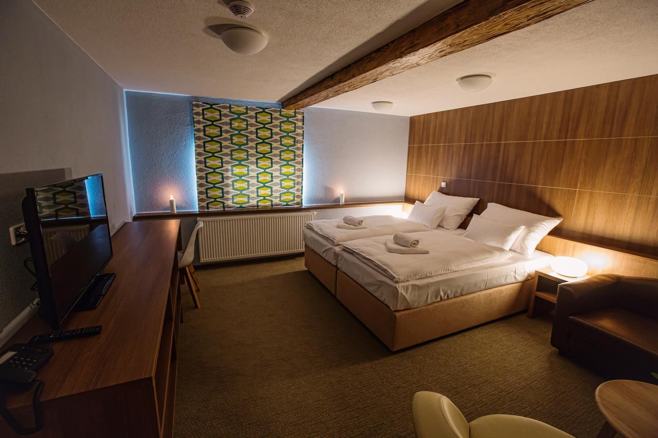 Hotel Na Sustne Krupá Exteriör bild