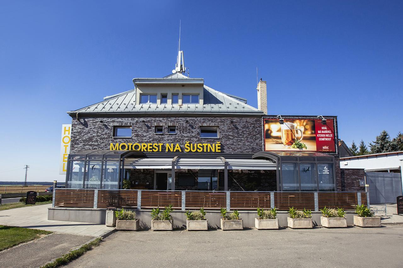 Hotel Na Sustne Krupá Exteriör bild